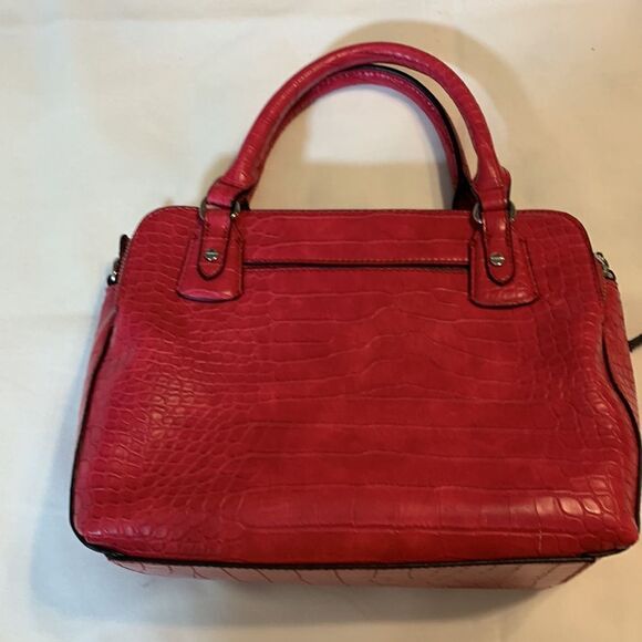 Dana Buchman pink handbag with Crossbody strap included NWOT. - Picture 2 of 12